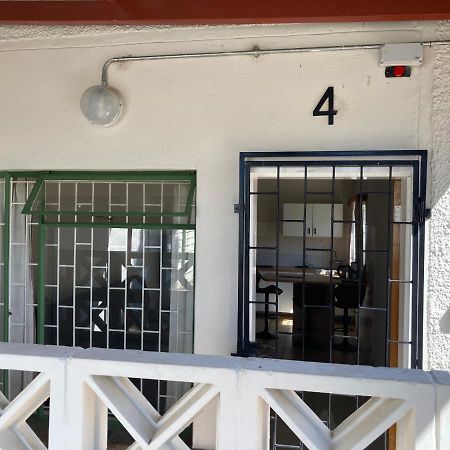 Ramblers Self Catering Accommodation Windhoek Exterior foto